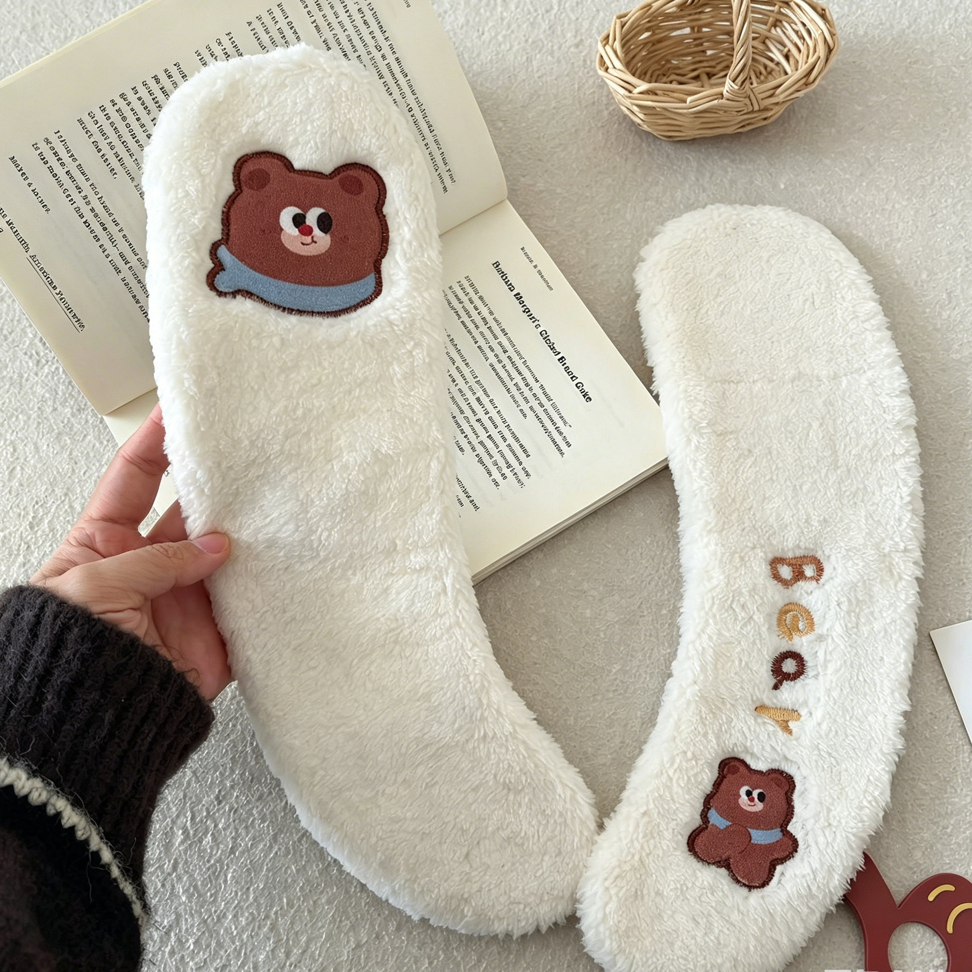 Cartoon Bear Thickened Plush Toilet Decal