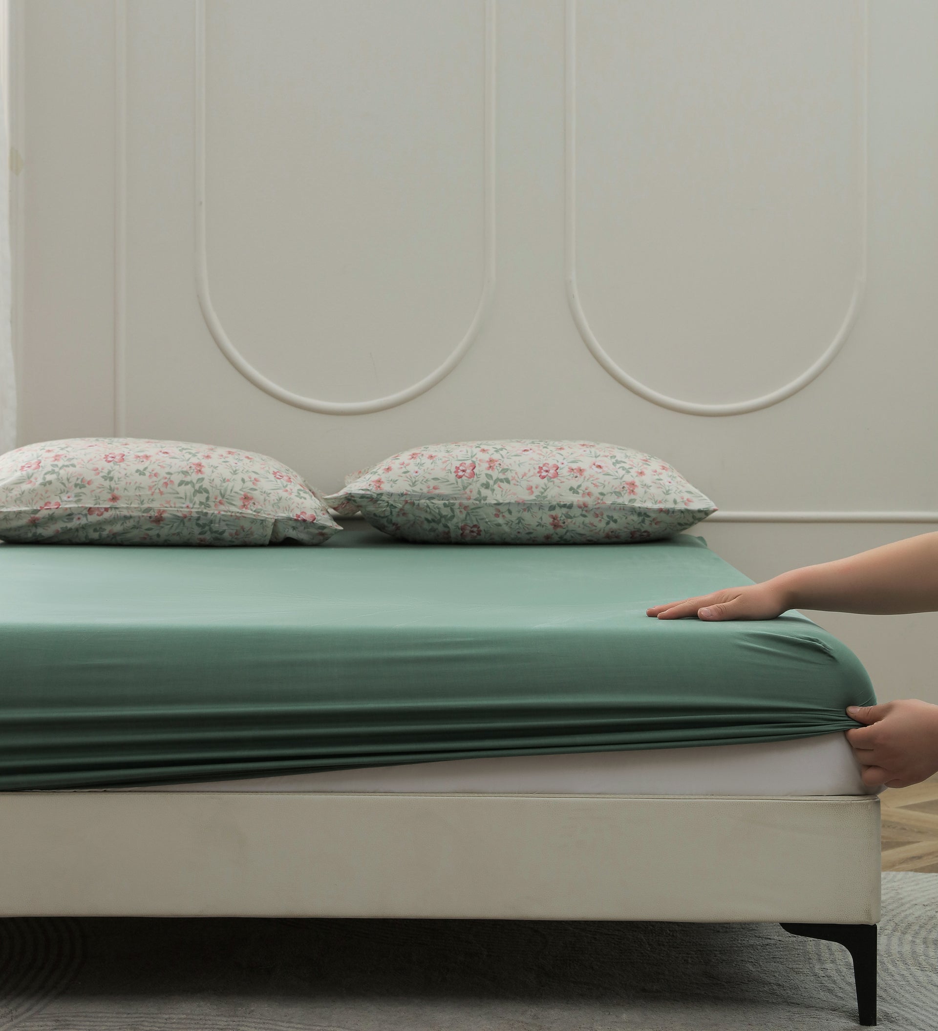 Luxury-Green Fields & Floral Dreams | Certified 100% Lenzing Tencel Fitted Sheet