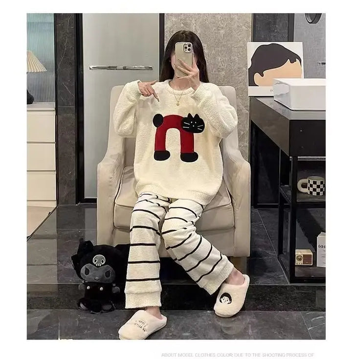 Half-Side Fleece Pajamas with Cat Print UKRABBIT ESSENTIAL