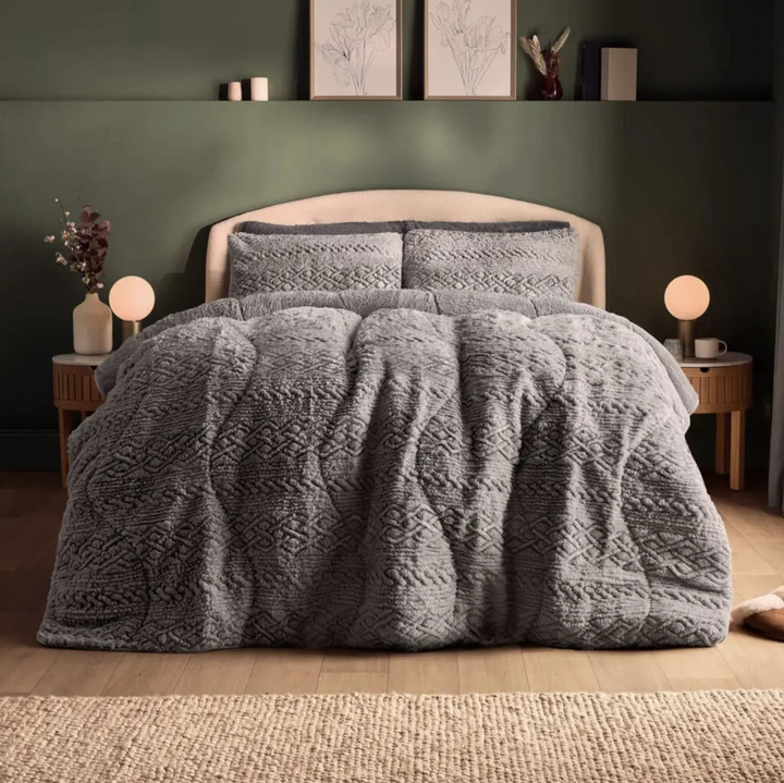 Silentnight Teddy Fleece All-in-One Duvet in Starry Sky Grey, Cable-Knit Embossed ( Includes Pillowcase) Silentnight