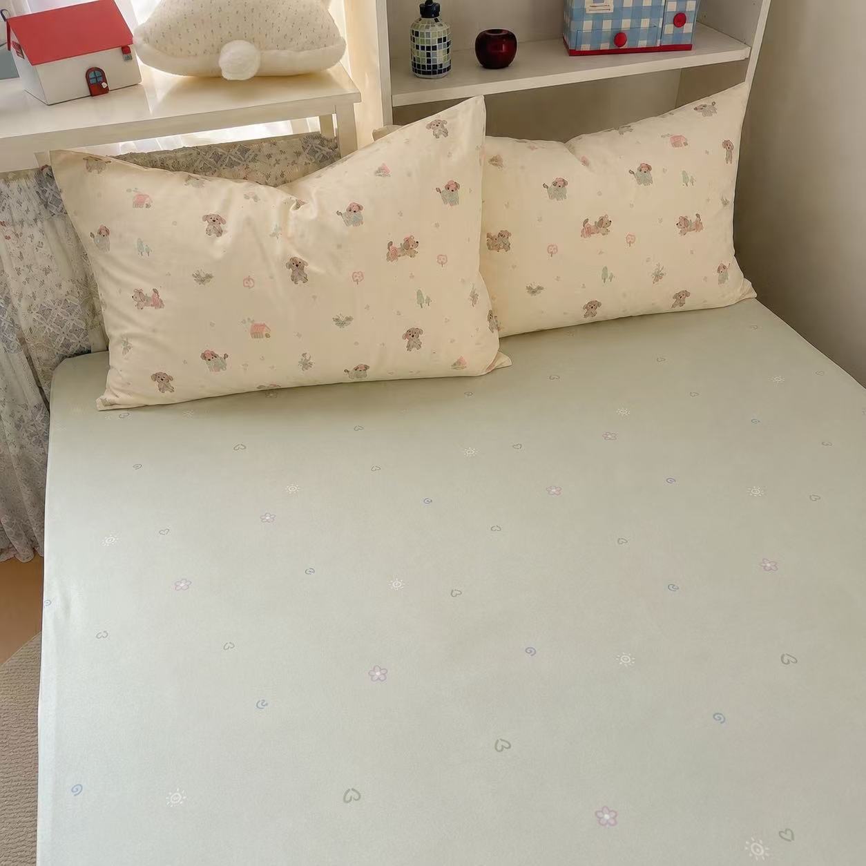 Comfort – Cozy Puppy Den | 100% Cotton Fitted Sheet
